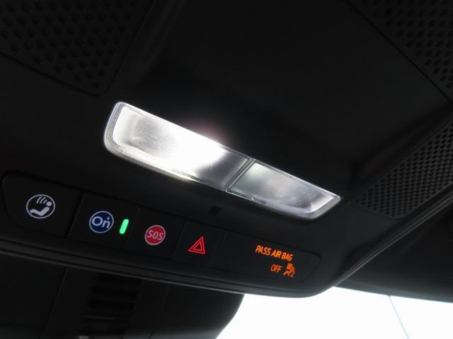 Used 2025 Chevrolet Traverse LT AWD/4WD image 28