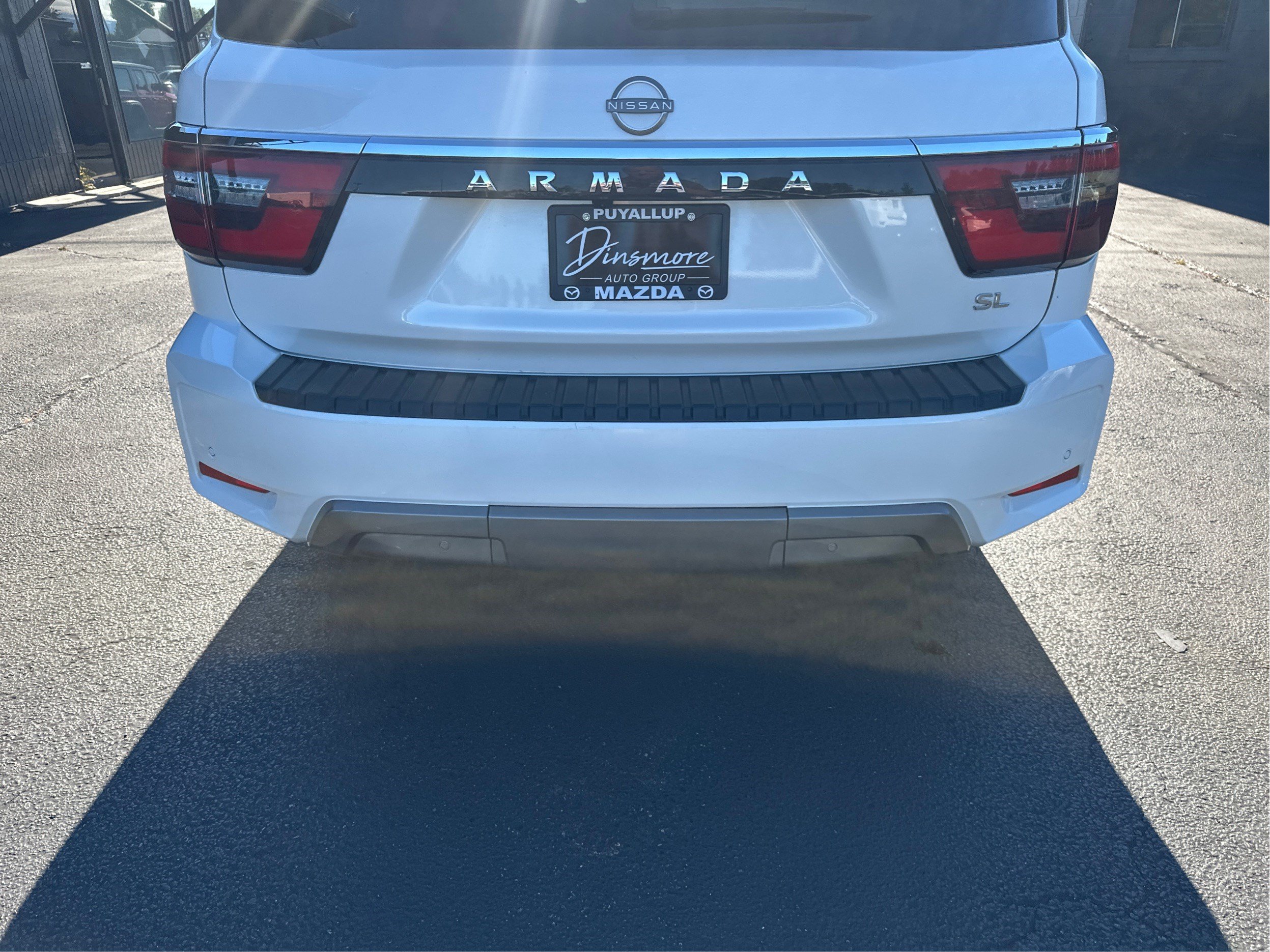 Used 2024 Nissan Armada SL AWD/4WD image 25