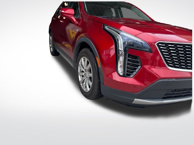 Used 2022 Cadillac XT4 Premium Luxury w/ Enhanced Visibility Package FWD image 7