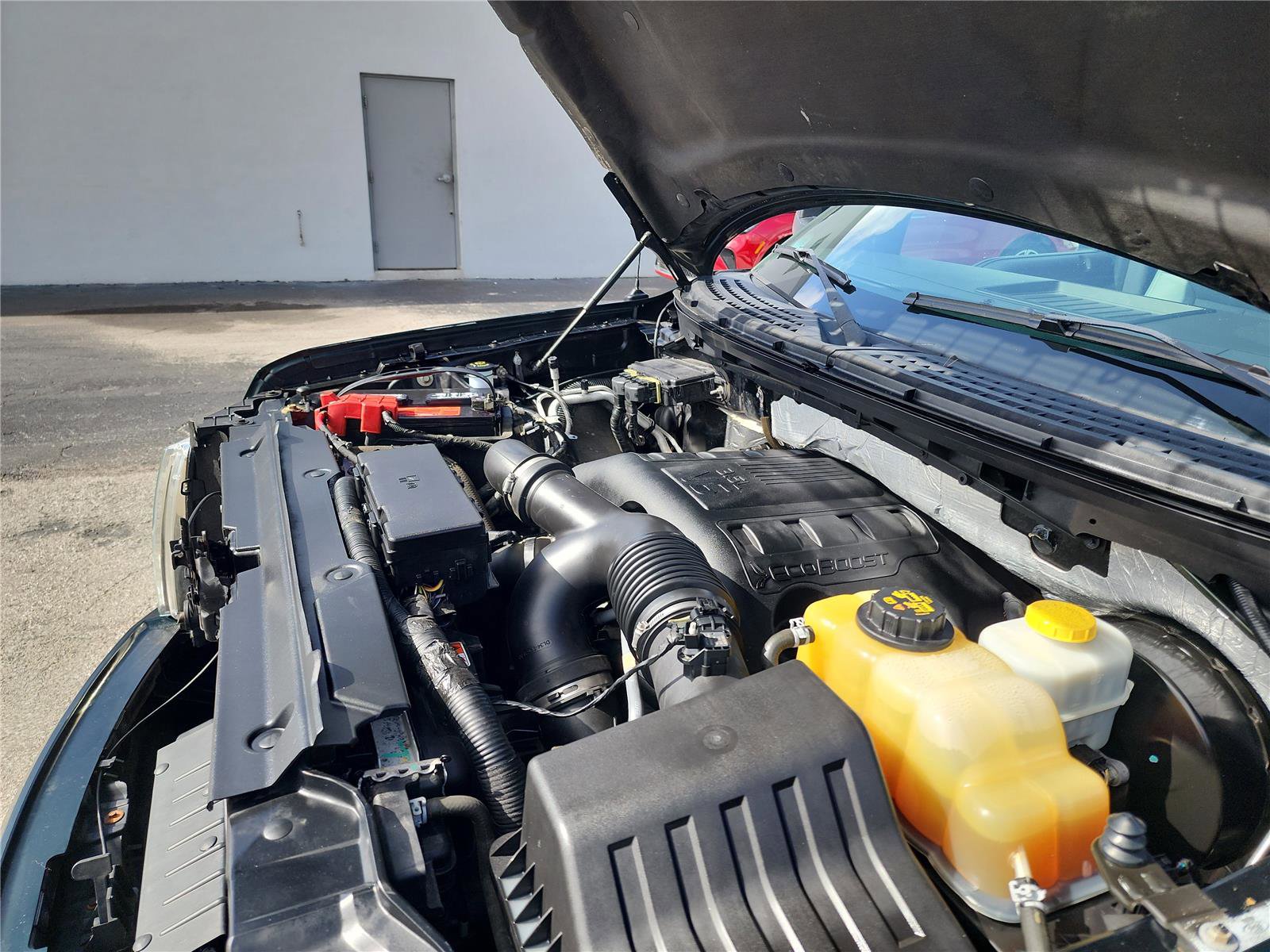 Used 2014 Ford F150 XLT w/ Equipment Group 302A Luxury image 15