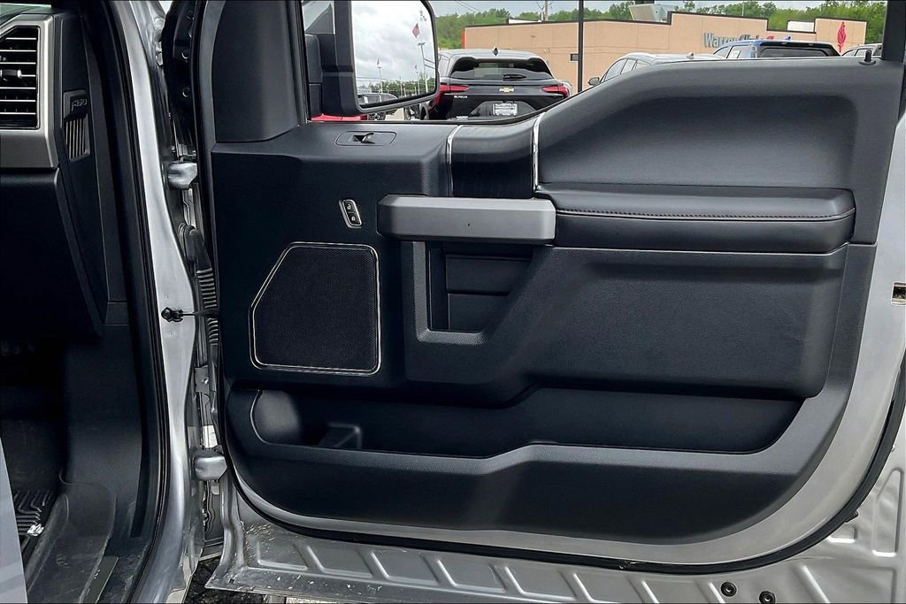 Used 2020 Ford F150 Platinum w/ Equipment Group 701A Luxury AWD/4WD image 19