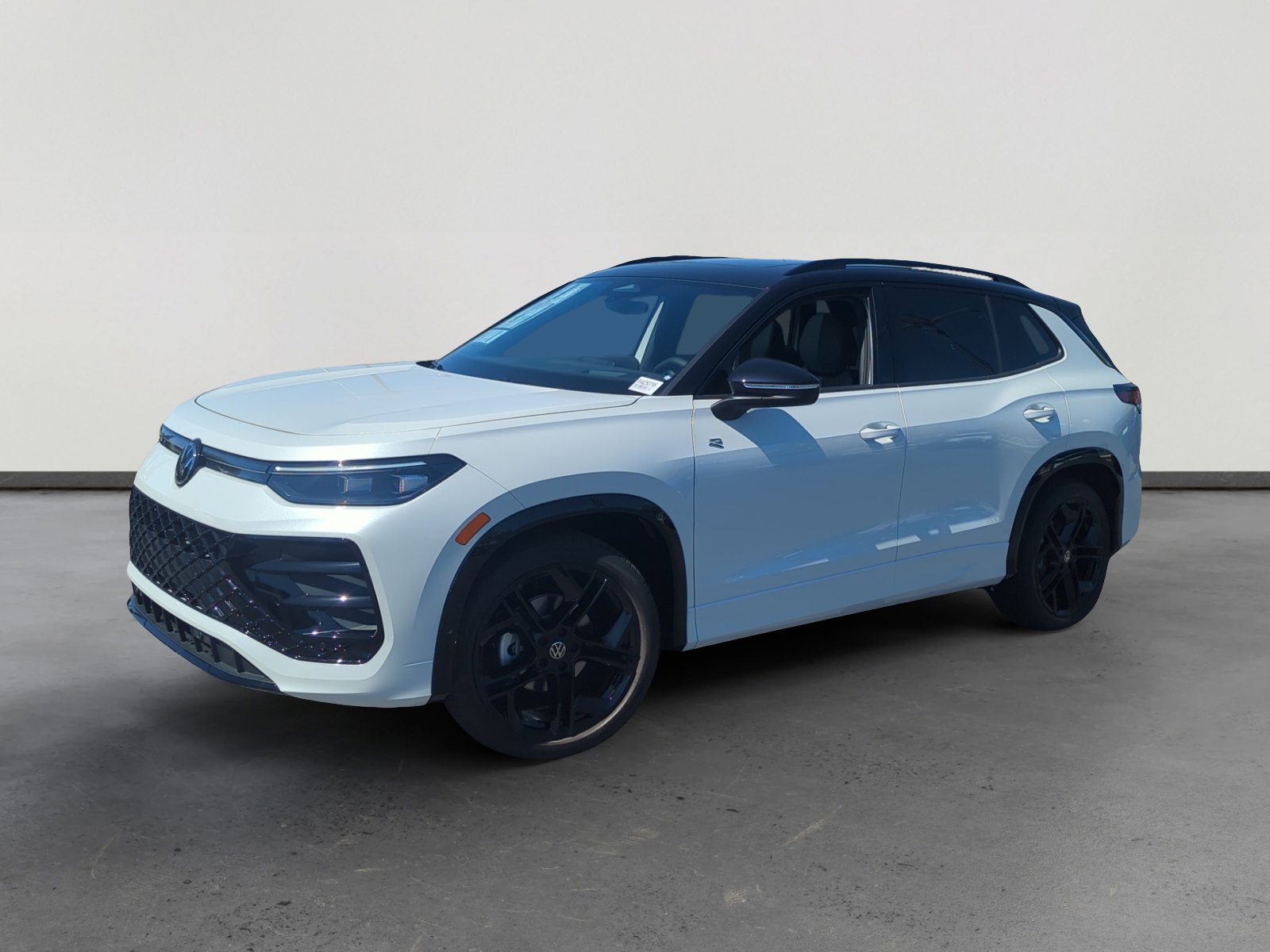 New 2025 Volkswagen Tiguan SE R-Line