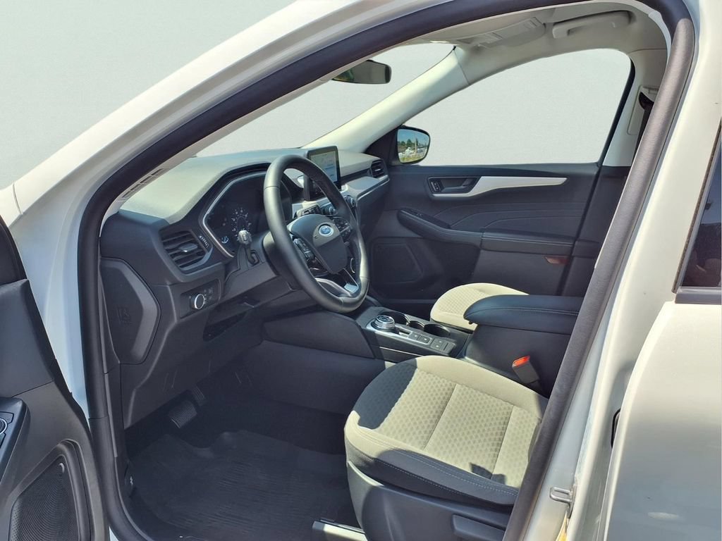 Used 2022 Ford Escape SE w/ SE Sport Appearance Package AWD/4WD image 18
