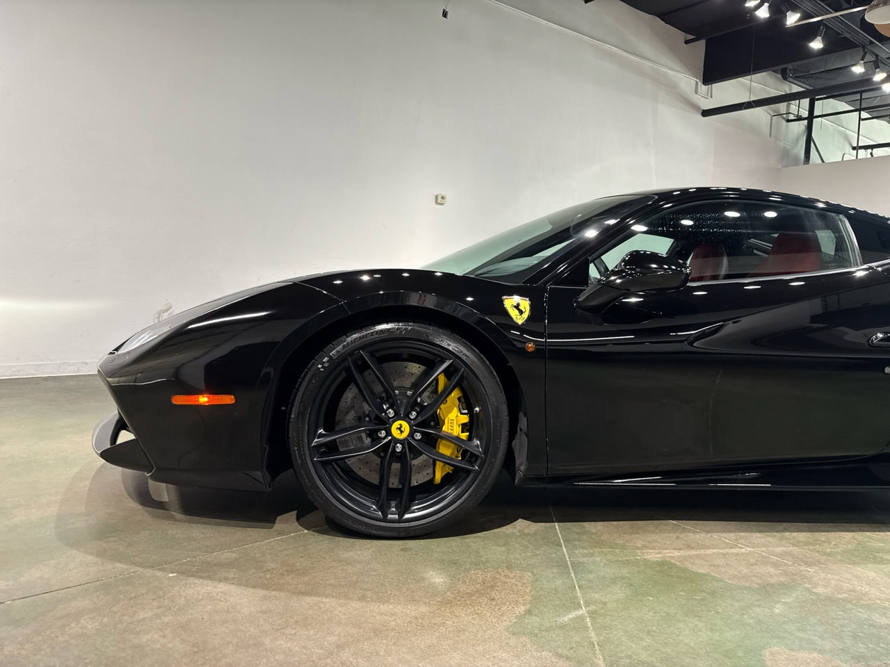 Used 2016 Ferrari 488 GTB image 3