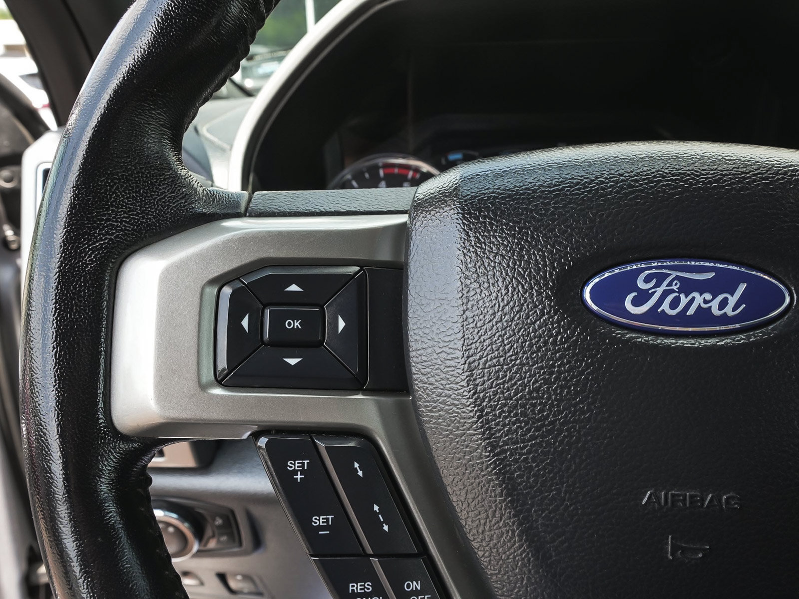 Used 2022 Ford F250 Lariat w/ Lariat Ultimate Package AWD/4WD image 19
