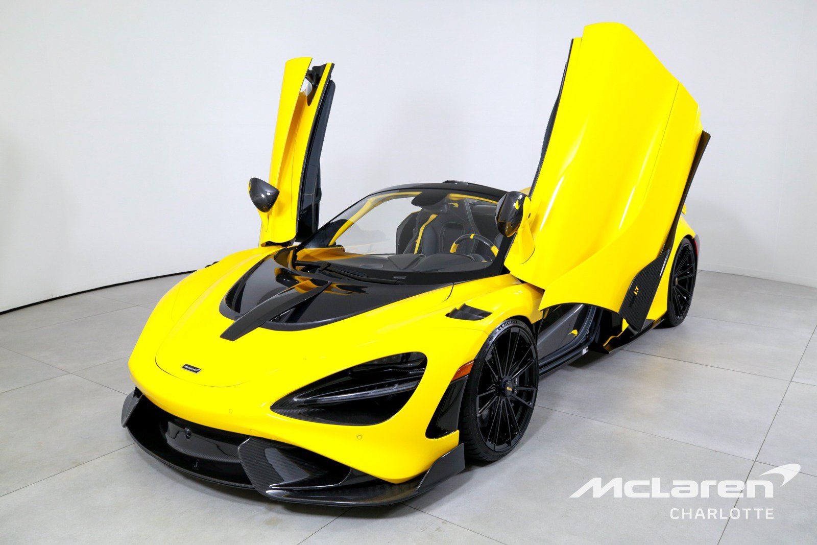 Used 2022 McLaren 765LT RWD image 6