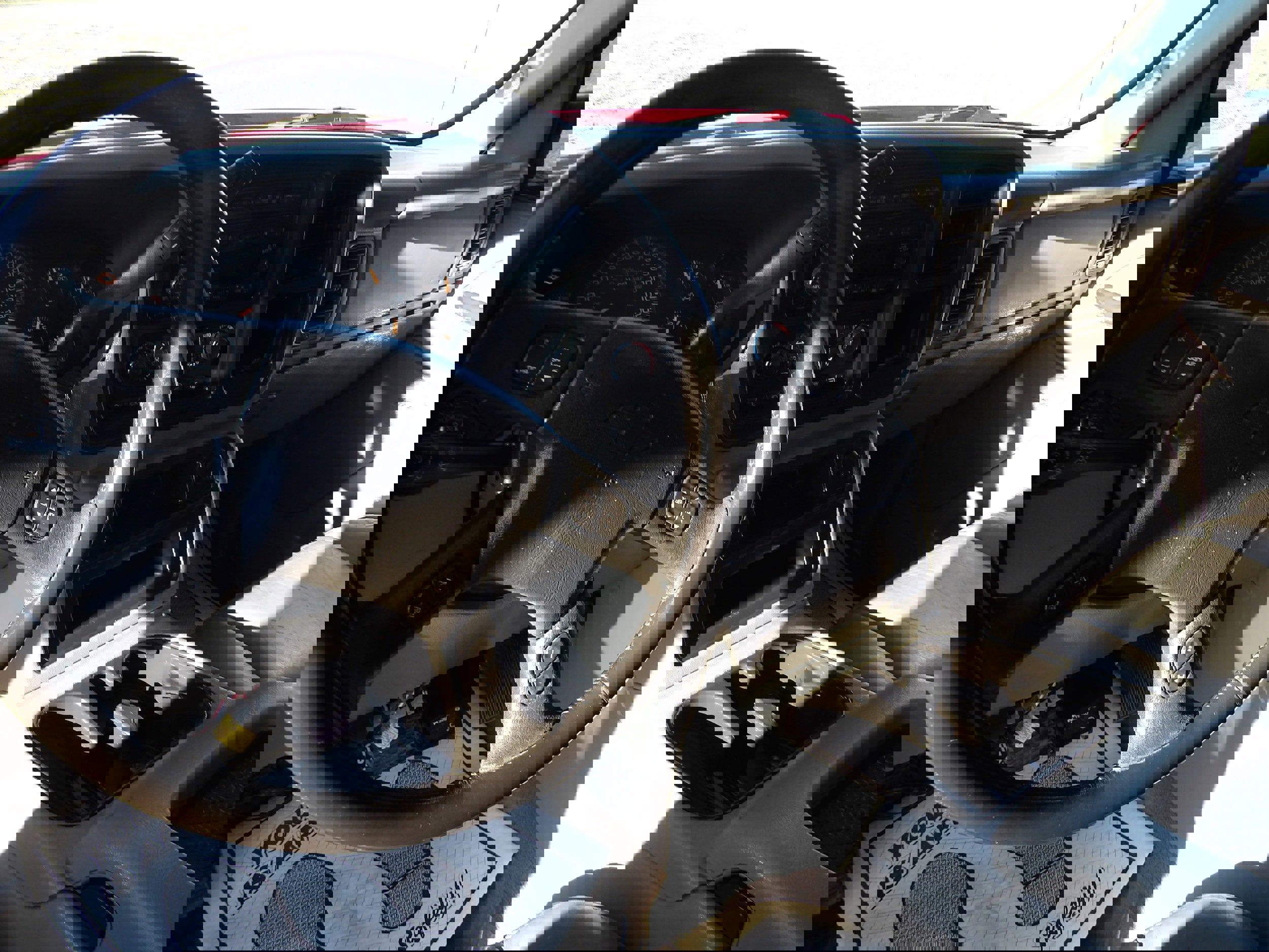 Used 2006 Chevrolet Silverado 2500 LT w/ Heavy-Duty Power Package image 16