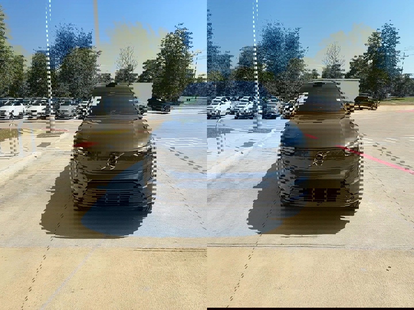 Certified 2025 Volvo EX90 Ultra image 9