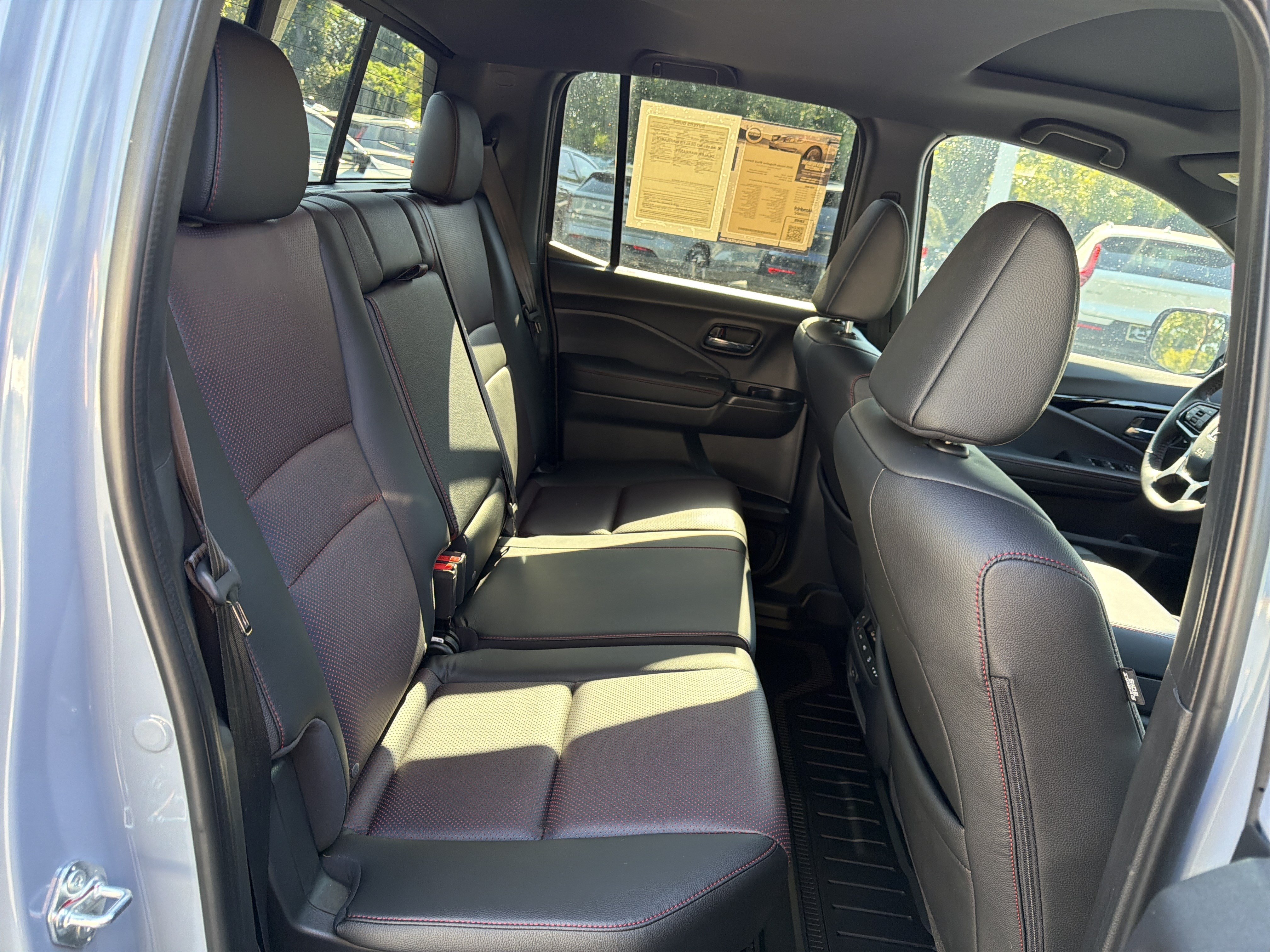 Used 2025 Honda Ridgeline Black Edition image 33