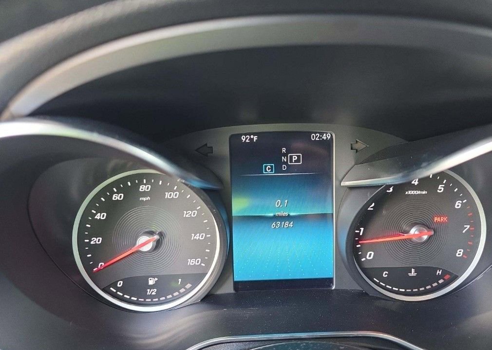 Used 2021 Mercedes-Benz GLC 300 image 6