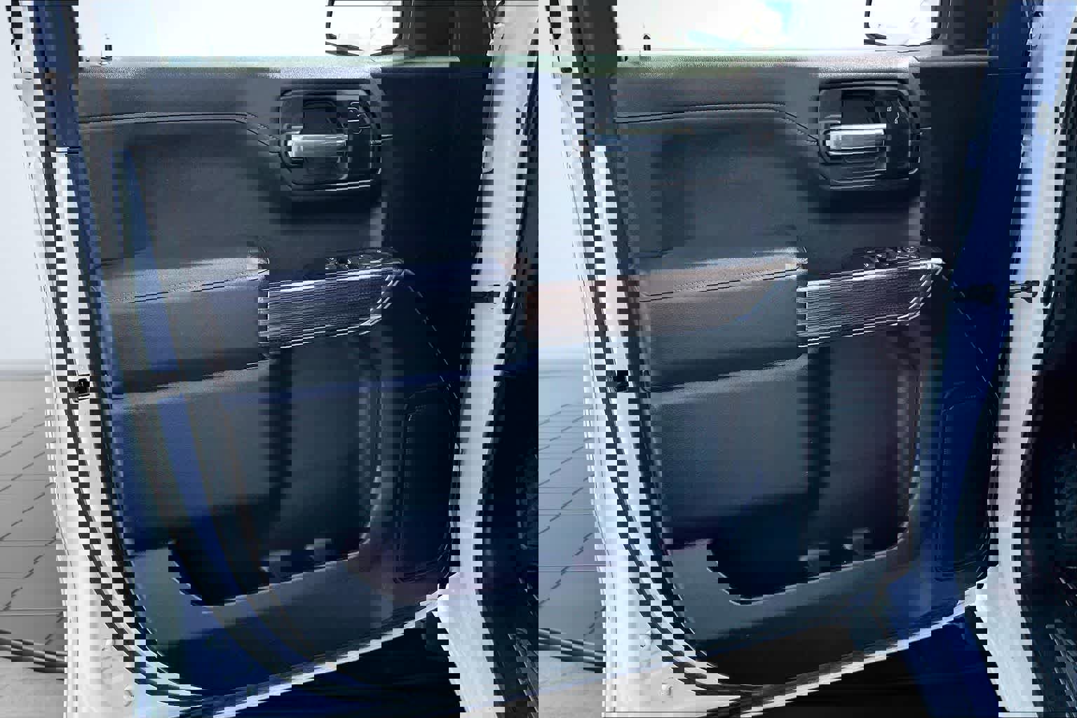 Used 2021 Chevrolet Silverado 1500 LT w/ Fleet Comfort Package image 28