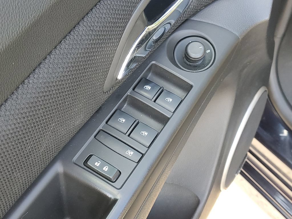 Used 2015 Chevrolet Cruze LT w/ Sun And Sound Package FWD image 23