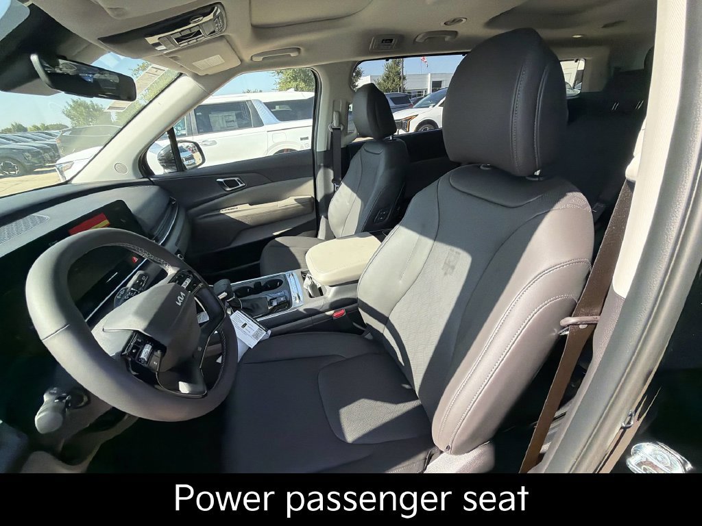 New 2027 Kia Carnival SX FWD image 15