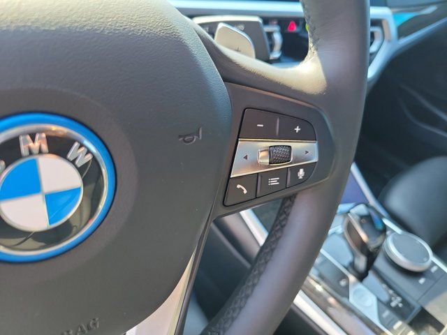 Used 2022 BMW 330e image 24