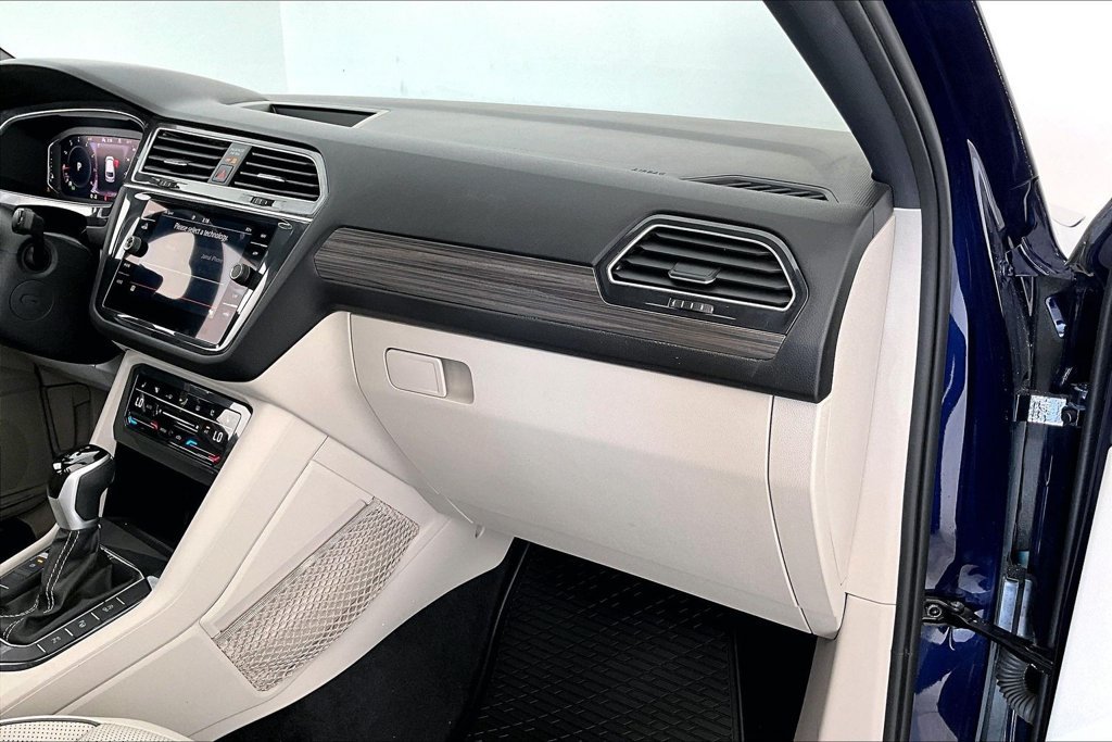 Used 2024 Volkswagen Tiguan SEL R-Line AWD/4WD image 20