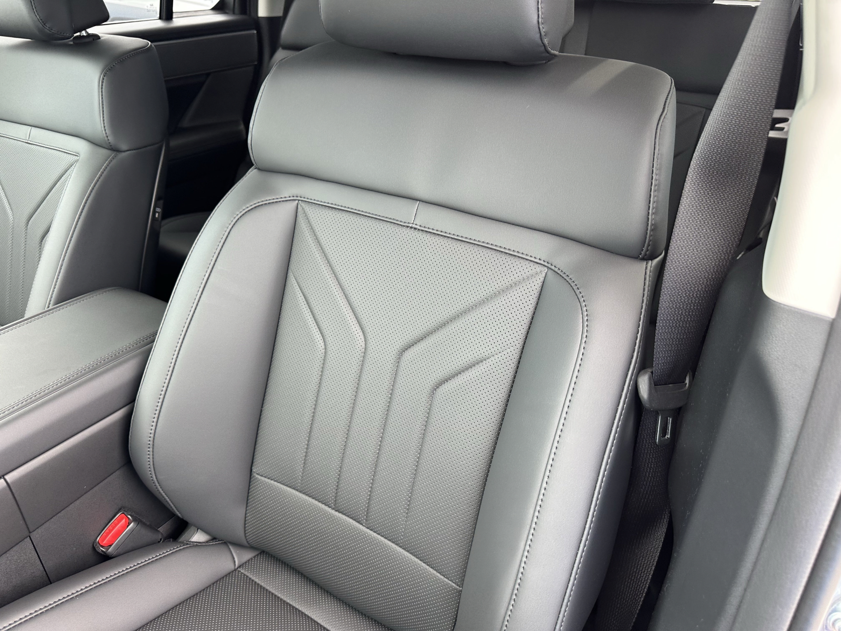 New 2027 Hyundai Santa Fe SEL FWD image 19