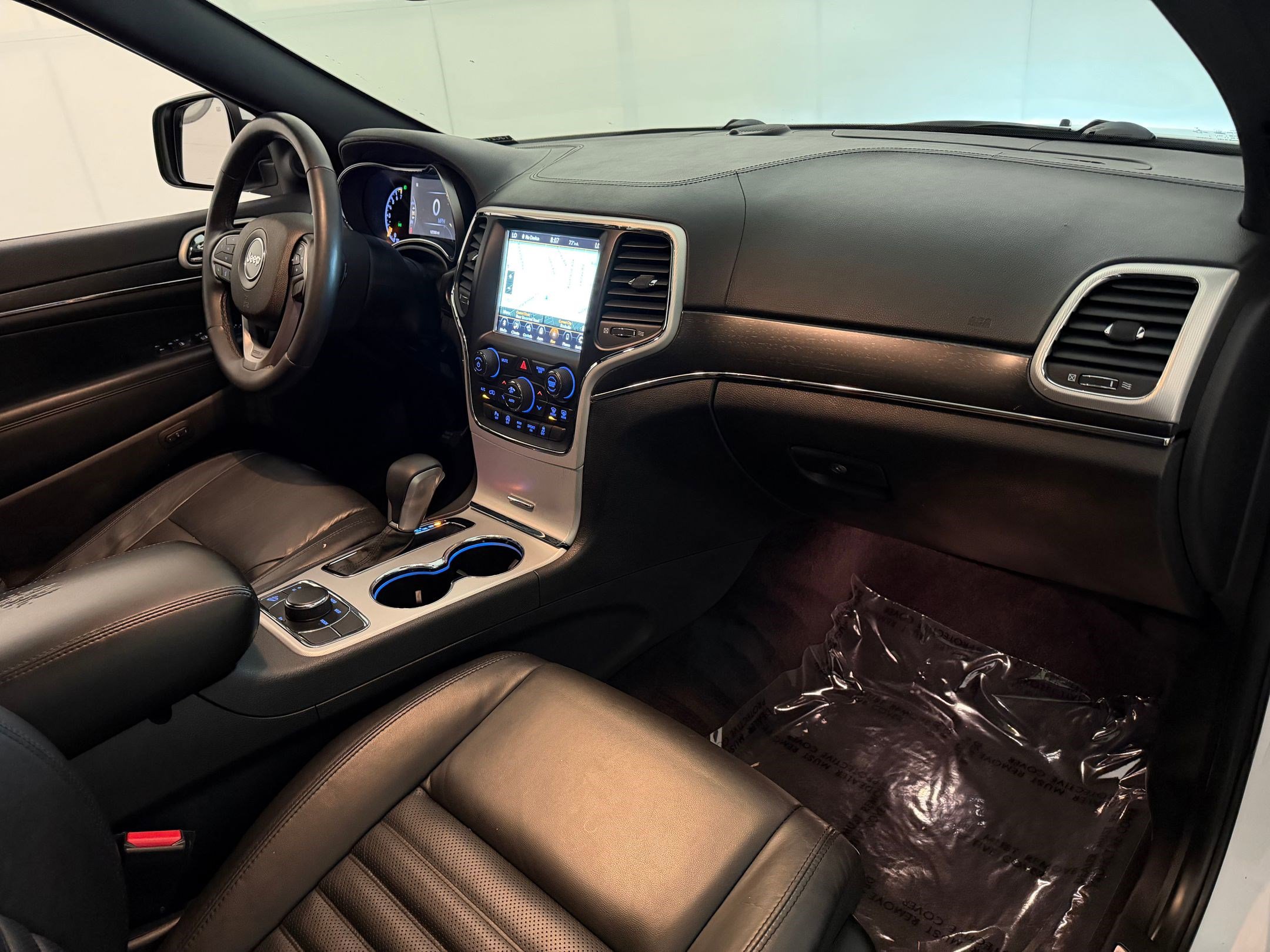 Used 2018 Jeep Grand Cherokee Limited AWD/4WD image 28