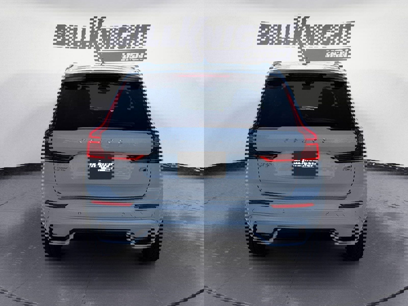 Used 2024 Volvo XC60 B5 Plus w/ Protection Package Premier image 4