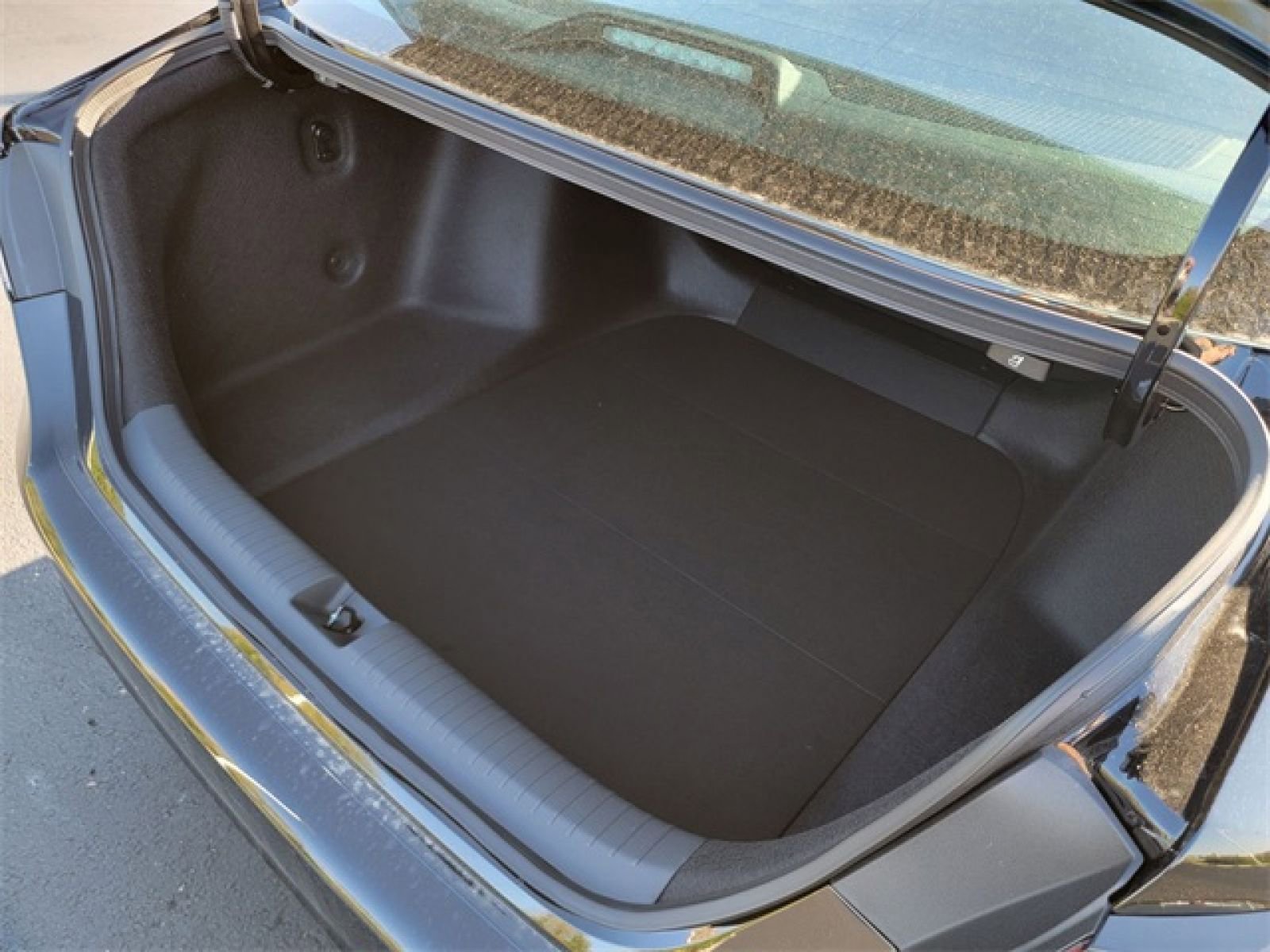 Used 2024 Honda Accord Sport image 7
