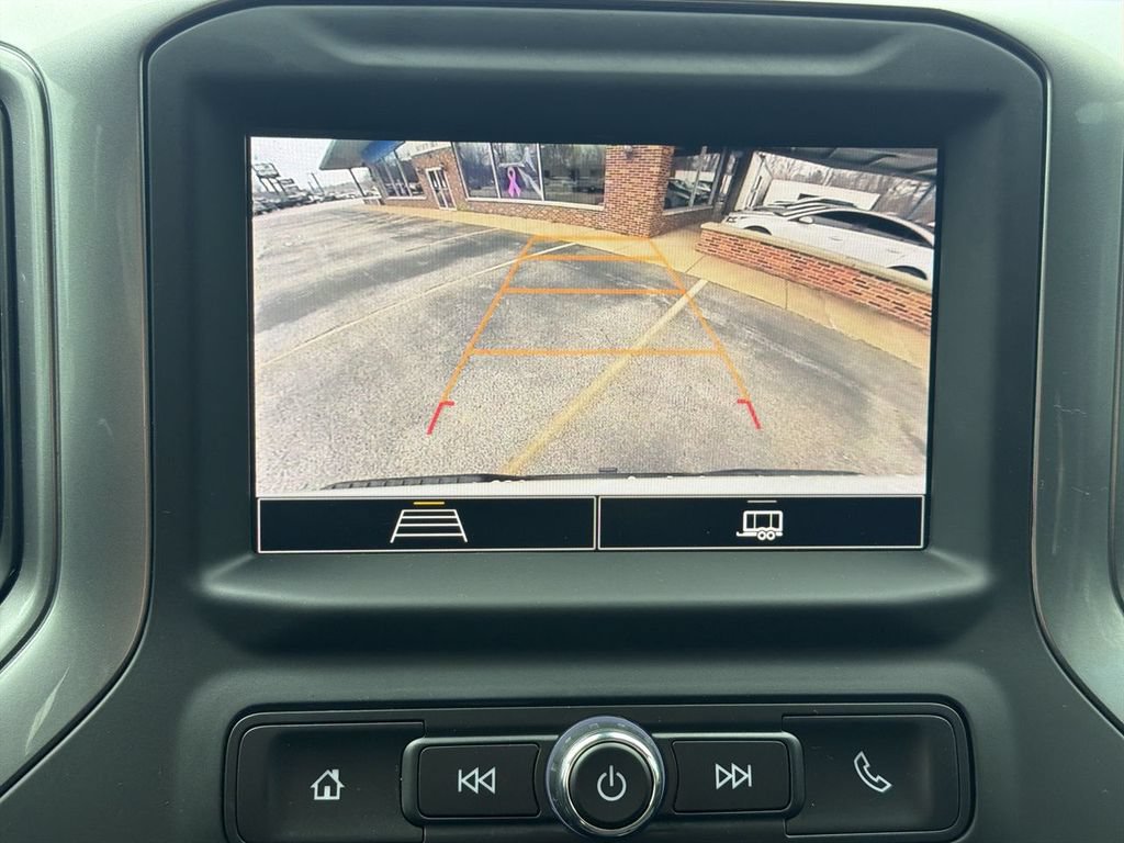 Used 2025 Chevrolet Silverado 1500 Custom Trail Boss AWD/4WD image 15