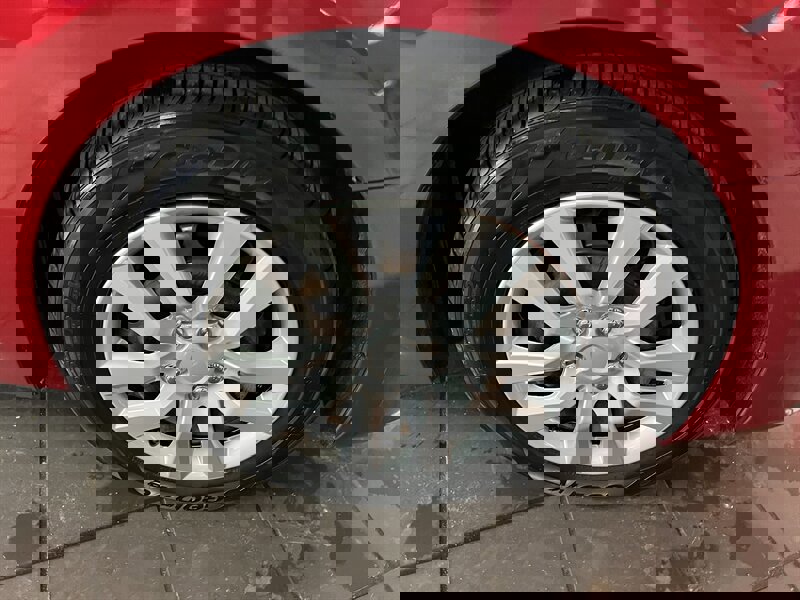 Used 2015 MAZDA MAZDA3 i Sport image 31