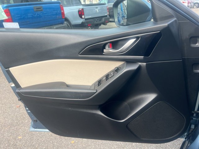 Used 2016 MAZDA MAZDA3 i Touring image 22