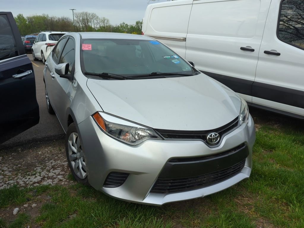 Used 2016 Toyota Corolla LE image 3
