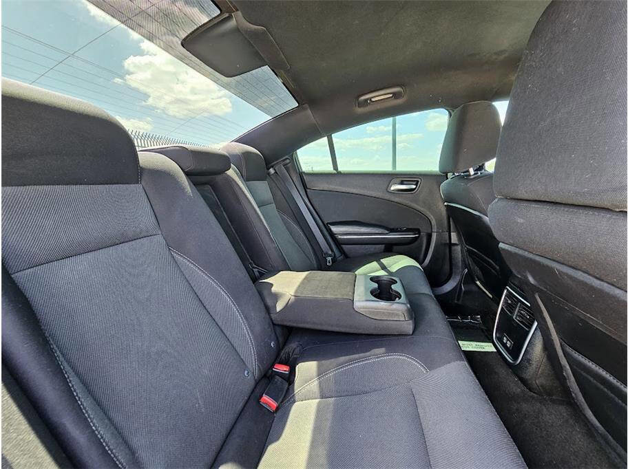 Used 2015 Dodge Charger SE w/ Sport Appearance Group RWD image 14