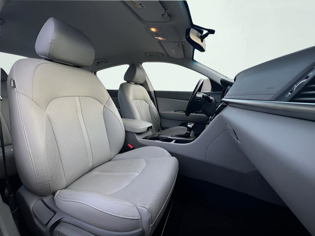 Used 2017 Kia Optima EX image 27