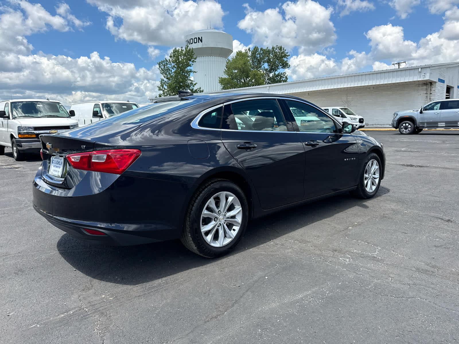 Used 2023 Chevrolet Malibu LT FWD image 5