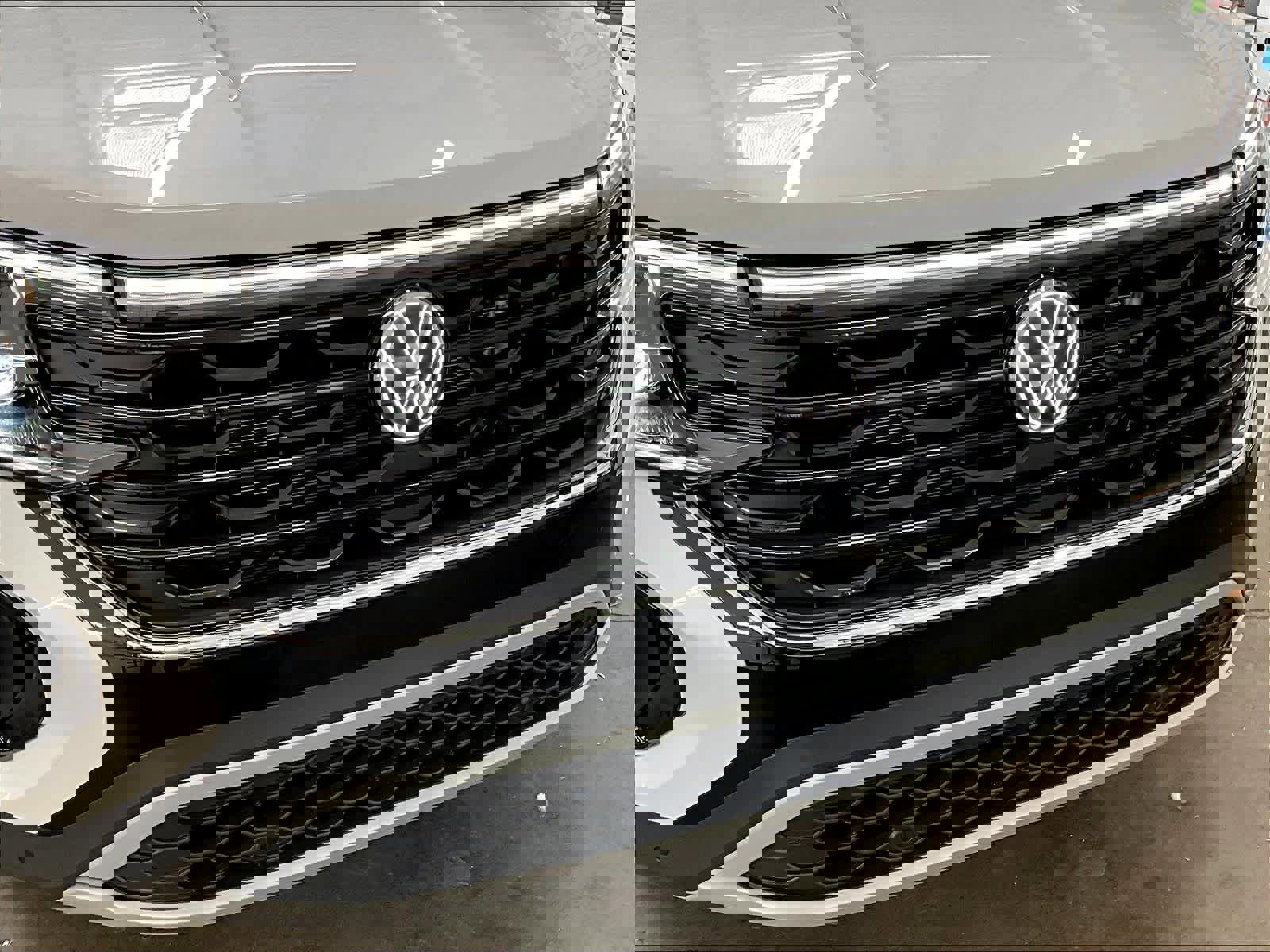 New 2026 Volkswagen Atlas Cross Sport SEL image 34