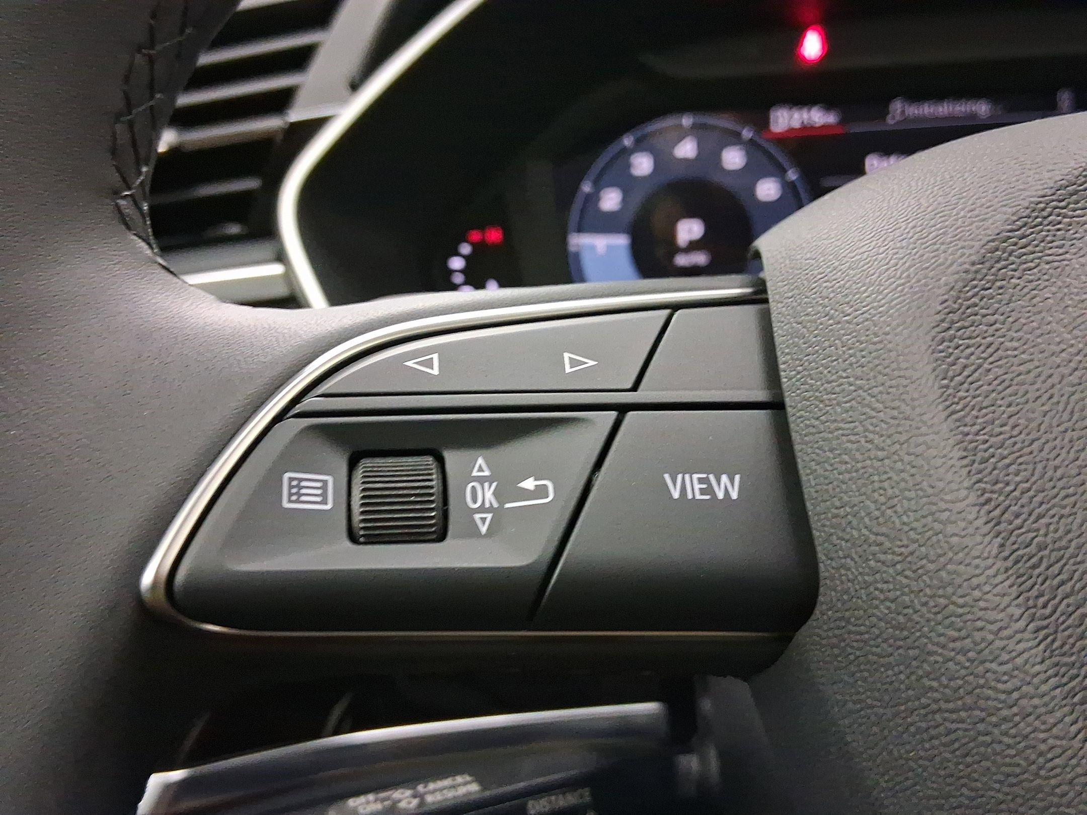 Used 2025 Audi Q3 2.0T Premium w/ Convenience Package image 15