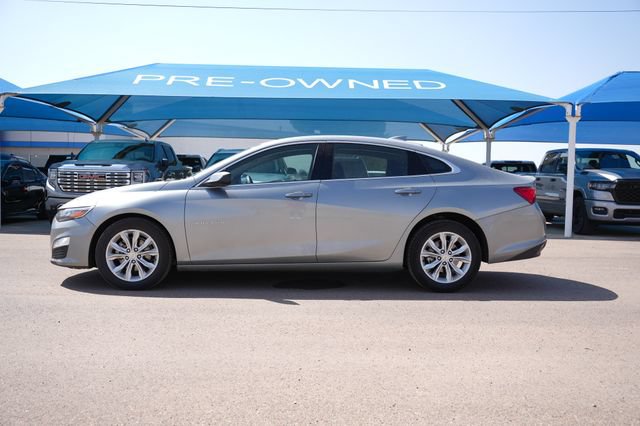 Used 2025 Chevrolet Malibu LT FWD image 2