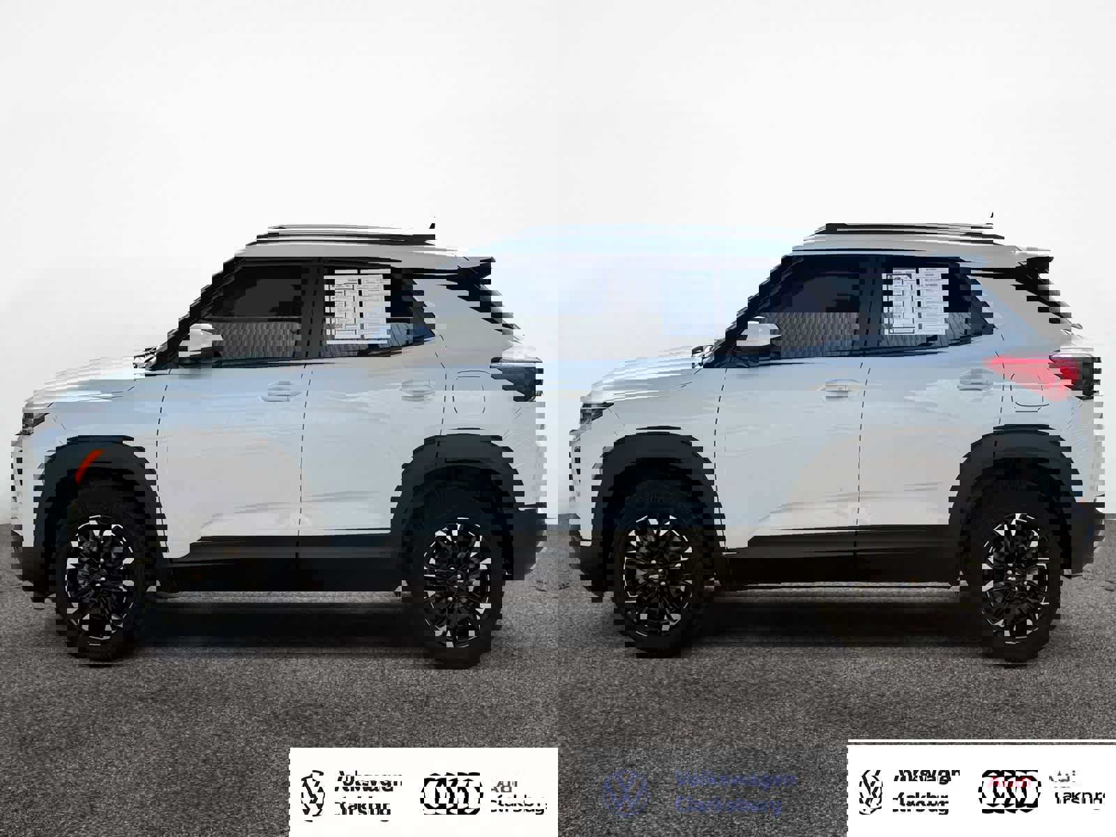 Used 2023 Chevrolet TrailBlazer LT w/ Convenience Package image 2