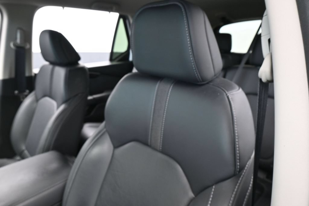 Used 2025 Honda Pilot EX-L image 17