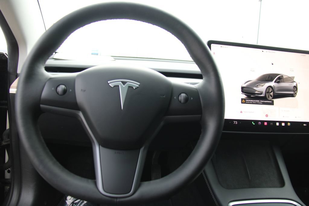 Used 2023 Tesla Model 3 Standard Range image 15