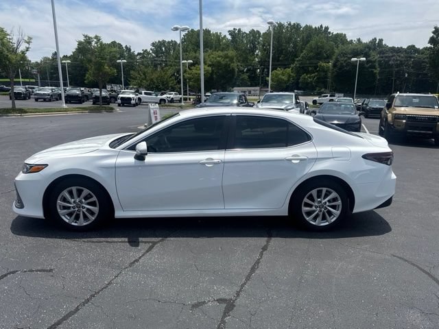 Used 2023 Toyota Camry LE FWD image 4