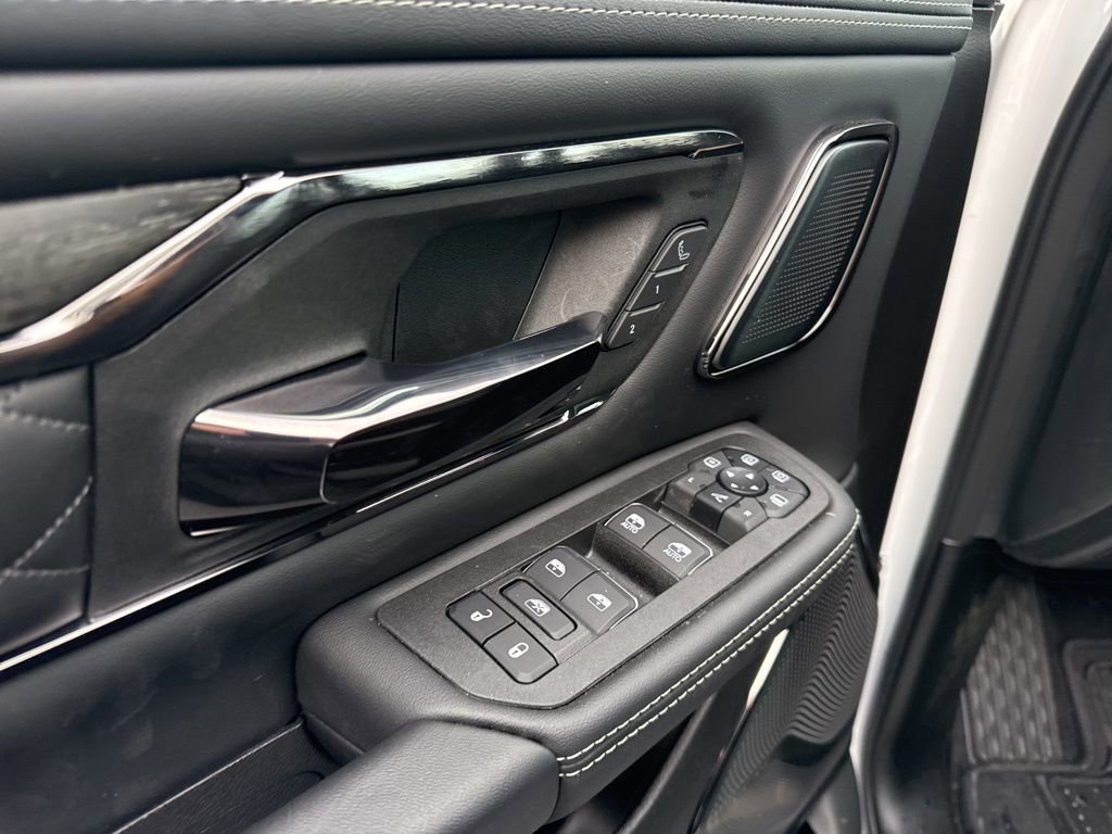New 2025 RAM 1500 Limited image 14