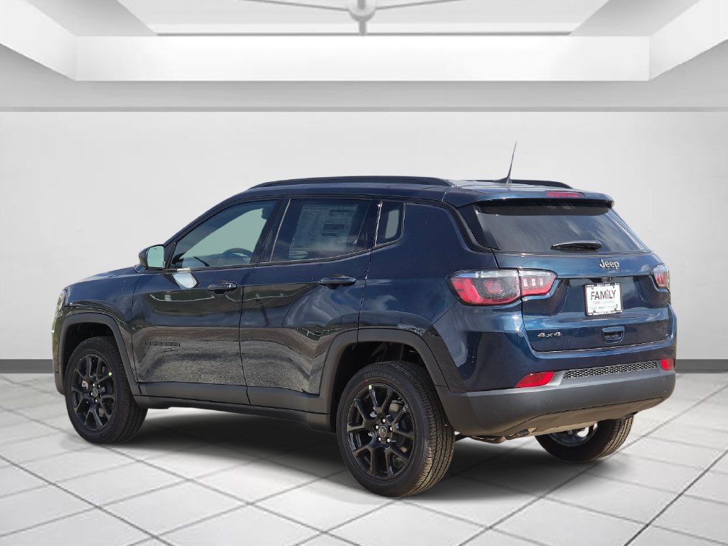 New 2027 Jeep Compass Latitude AWD/4WD image 3