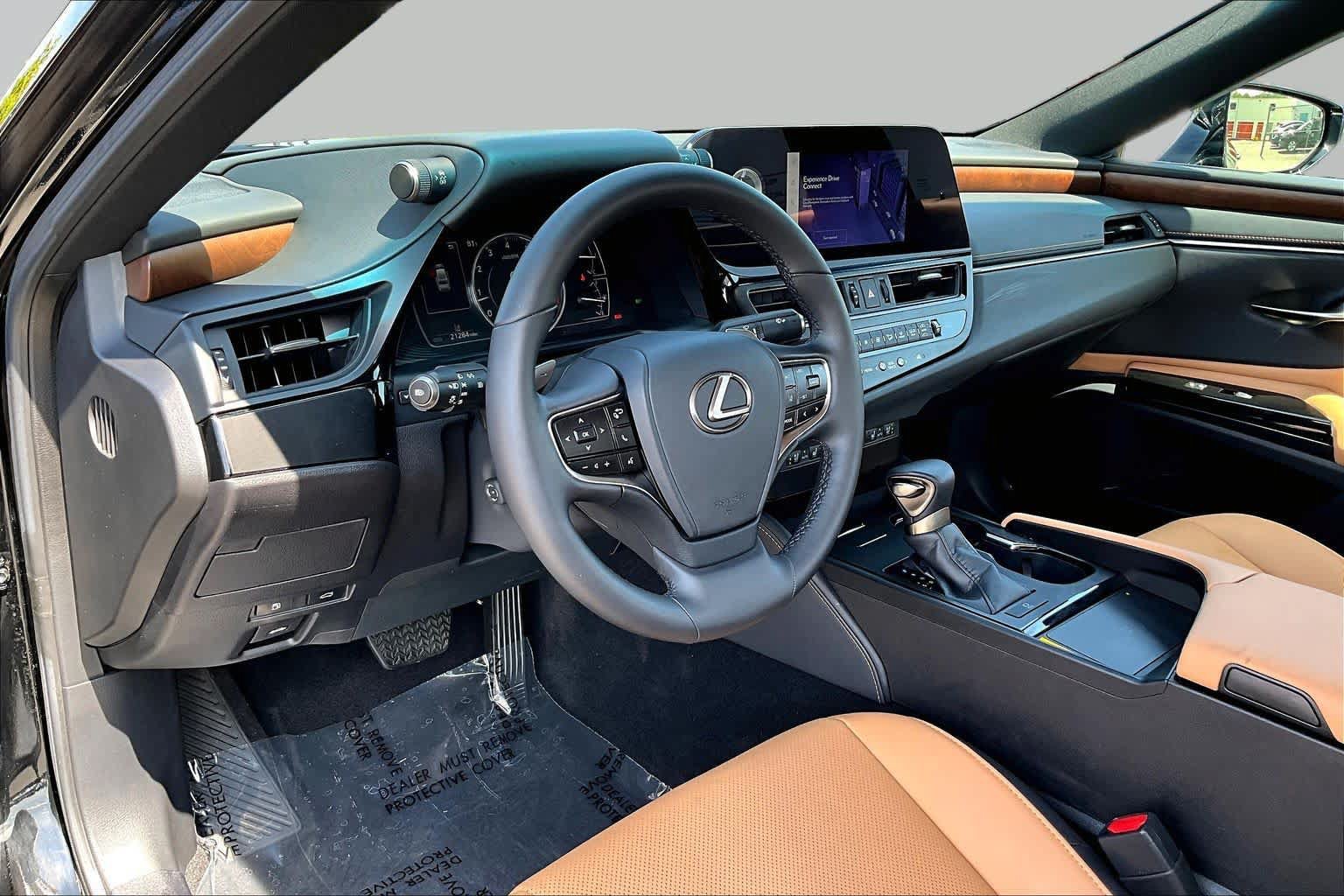 Used 2025 Lexus ES 350 w/ Premium Package FWD image 18