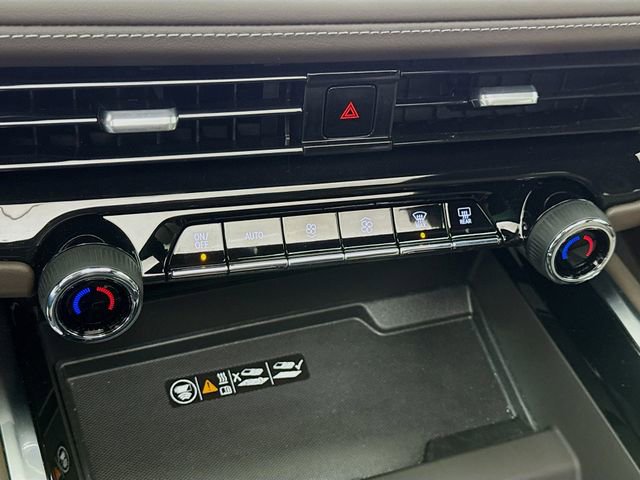 Used 2025 Chevrolet Suburban Z71 w/ Comfort Package image 17