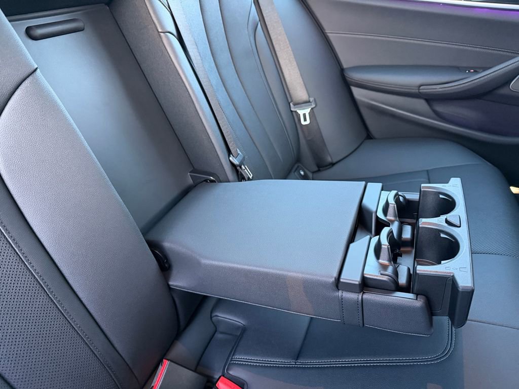 Used 2022 BMW 530i xDrive w/ Premium Package image 19