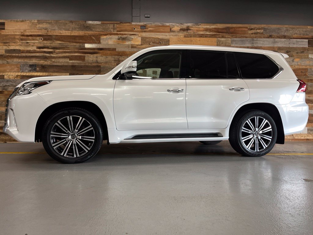 Used 2019 Lexus LX 570 4WD w/ Luxury Package image 47