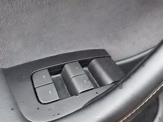 Used 2023 Tesla Model Y Long Range AWD/4WD image 26