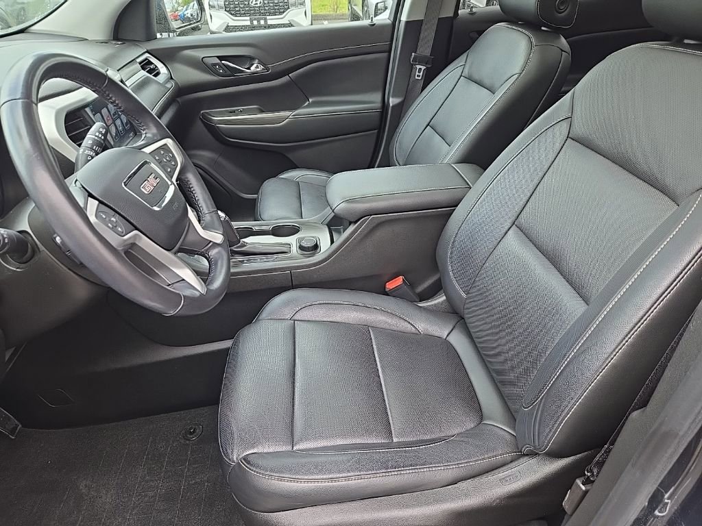 Used 2019 GMC Acadia SLT w/ LPO, Floor Liner Package FWD image 23