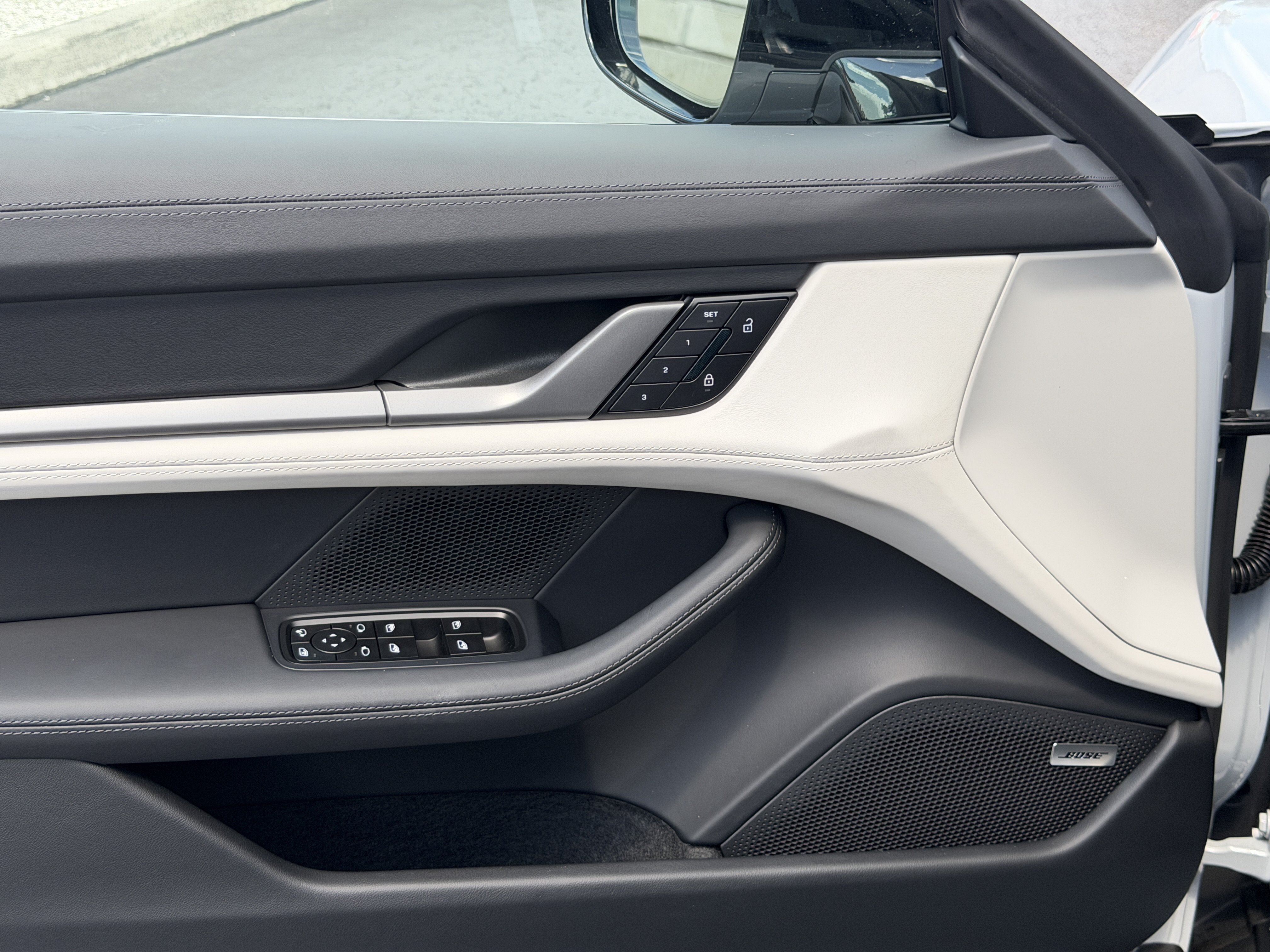 New 2026 Porsche Taycan AWD/4WD image 21