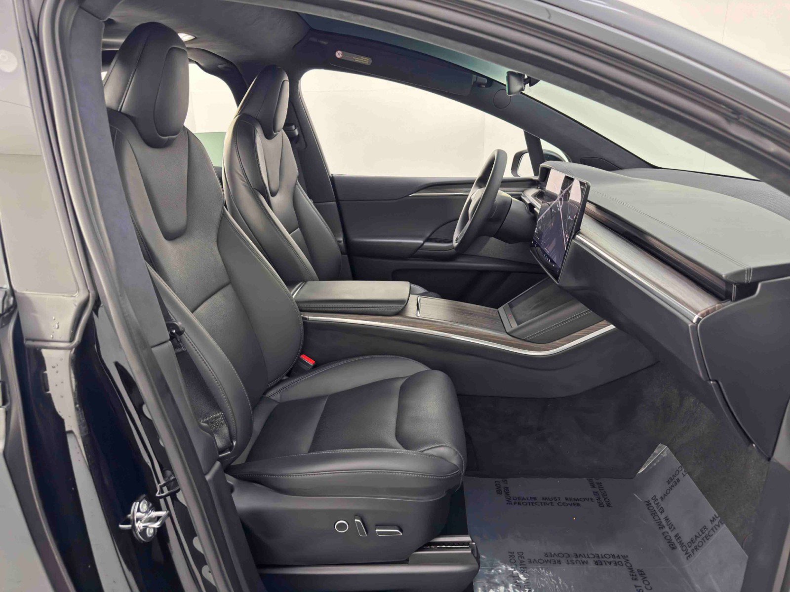 Used 2023 Tesla Model X image 15