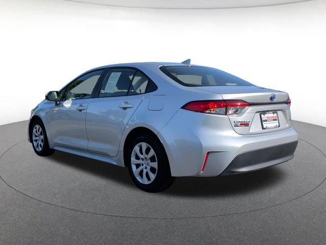 Used 2025 Toyota Corolla LE FWD image 4