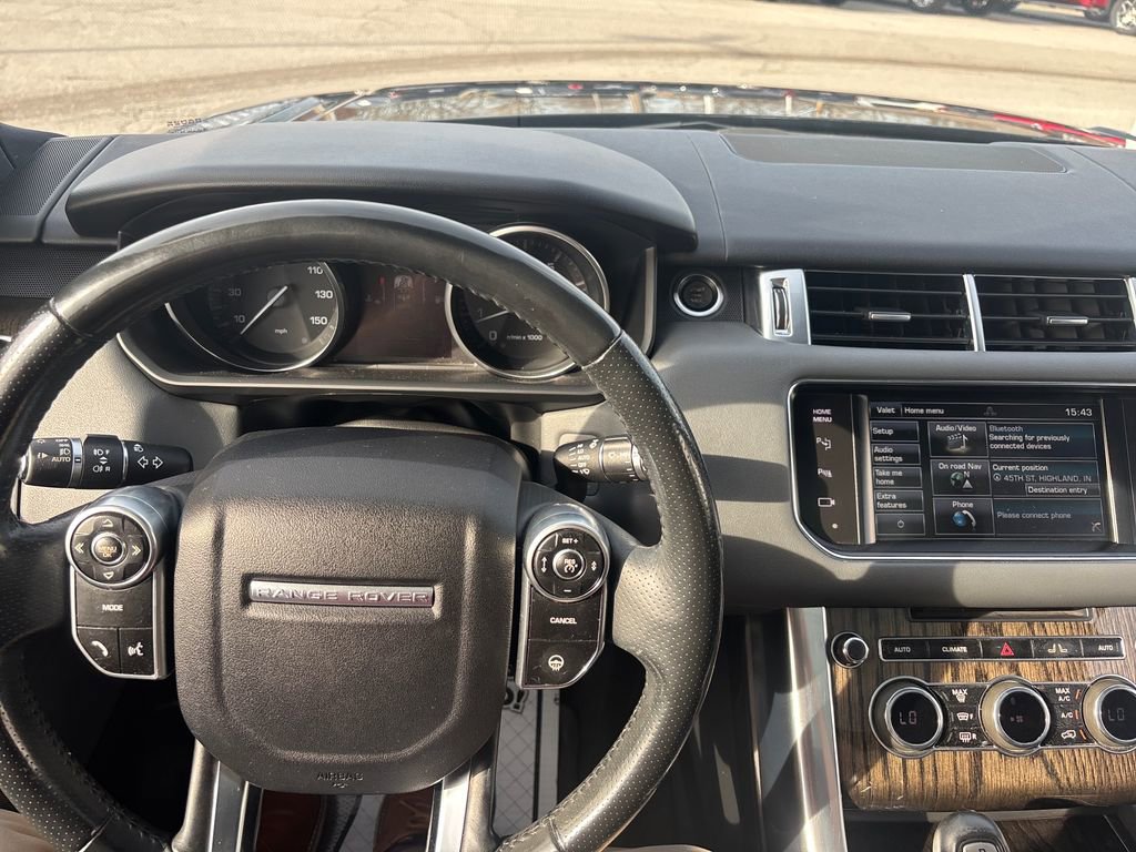 Used 2014 Land Rover Range Rover Sport HSE image 16