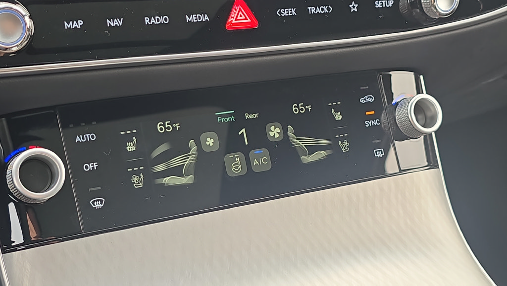 New 2026 Genesis GV70 2.5T Sport Prestige AWD/4WD image 25